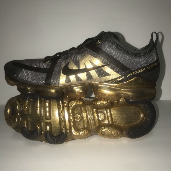 (New) Air Vapor Max 2019 Trainers, Black/ Gold - Picture 1 of 6